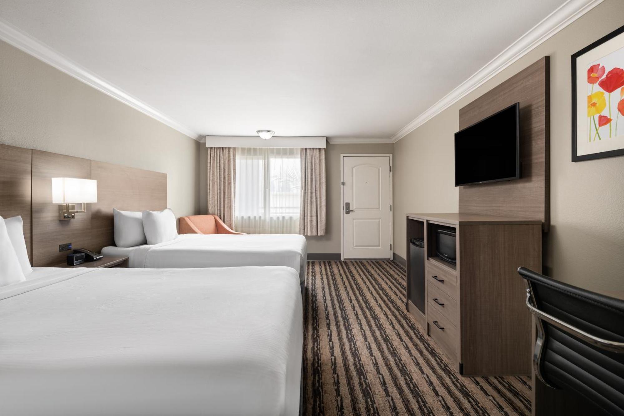 รามาดา บาย วินด์แฮม แอนาไฮม์ เมนเกต นอร์ท Hotel ภายนอก รูปภาพ